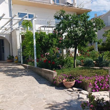 Sunce Apartment Primosten Bagian luar foto