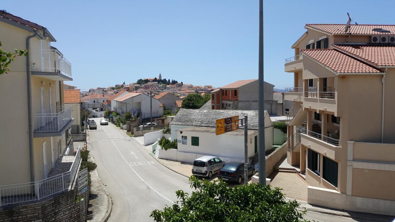 Sunce Apartment Primosten Bagian luar foto
