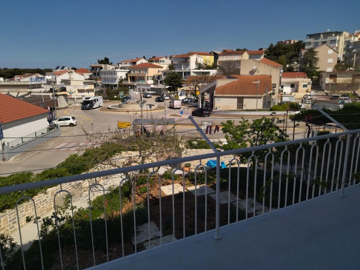 Sunce Apartment Primosten Bagian luar foto